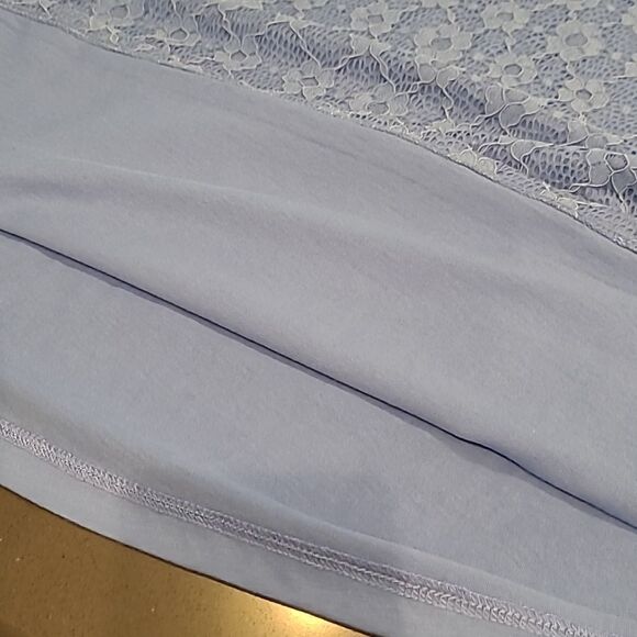 Laura Scott Blue Provence Lace Front Tee - Picture 9 of 10